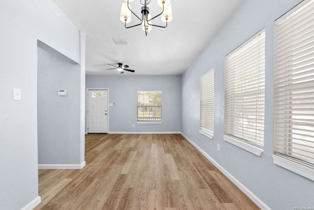 523 Bailey Ave, San Antonio, TX 78210