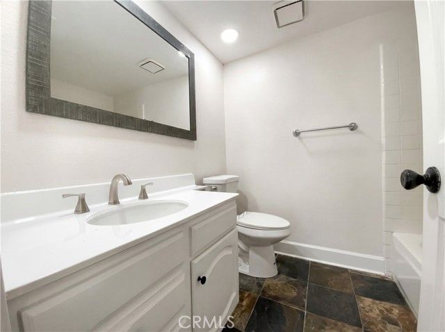 3303 Deaver, Corona, CA 92882