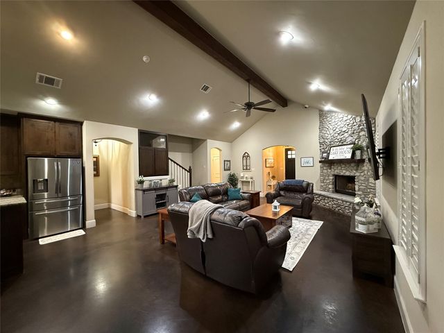 155 Bay Creek Lane, Gordonville, TX 76245