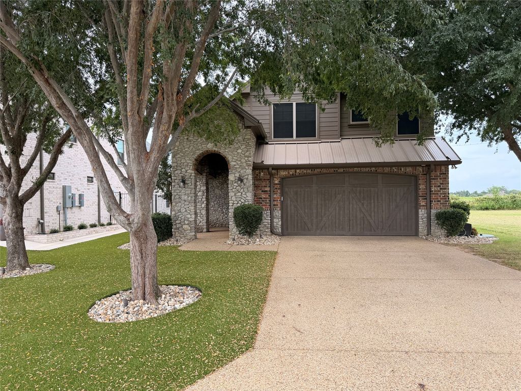 155 Bay Creek Lane, Gordonville, TX 76245