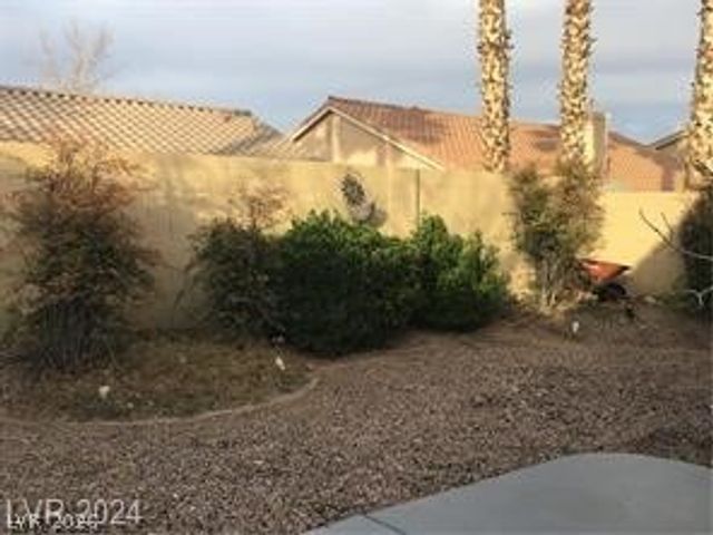 10620 Primrose Arbor Avenue, Las Vegas, NV 89144