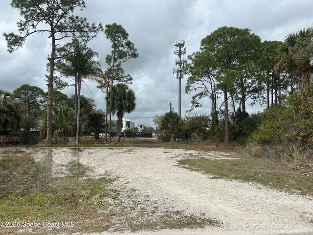 126 Deauville Avenue SE, Palm Bay, FL 32909