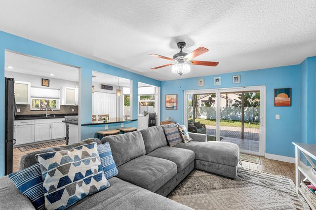 4087 NW 2nd Court, Delray Beach, FL 33445