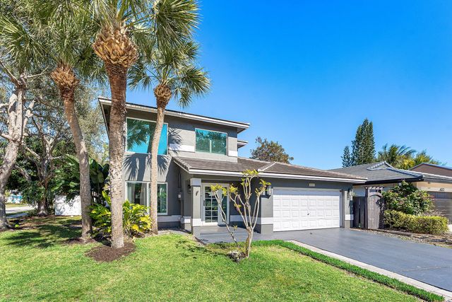 4087 NW 2nd Court, Delray Beach, FL 33445