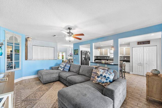 4087 NW 2nd Court, Delray Beach, FL 33445