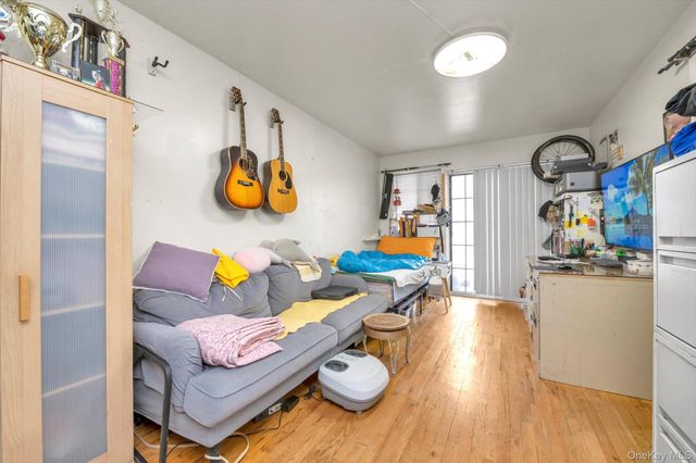 4018 165th Street, Flushing, NY 11358