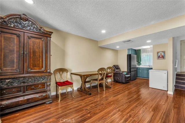 6629 Wilbur Avenue, Reseda, CA 91335