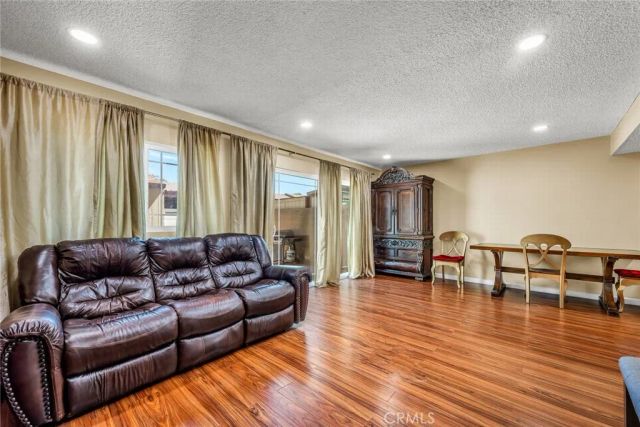 6629 Wilbur Avenue, Reseda, CA 91335