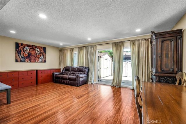 6629 Wilbur Avenue, Reseda, CA 91335