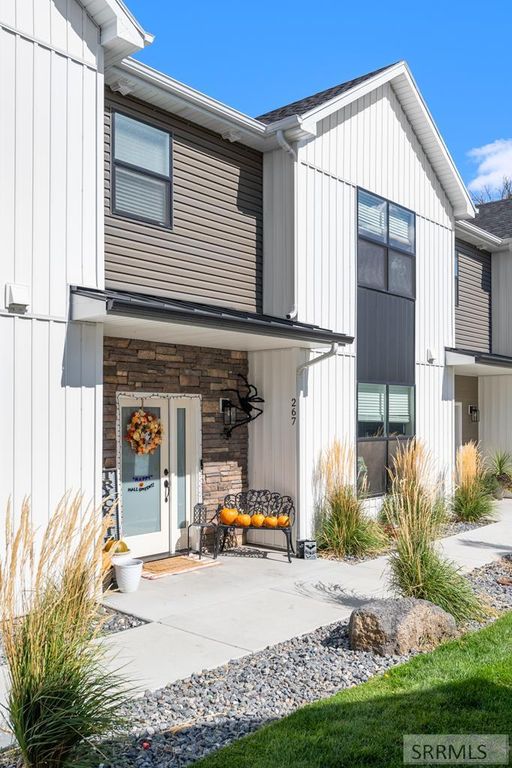 Image 1 of property listing at 267 Blue Sky Court, Sugar City, ID 83448