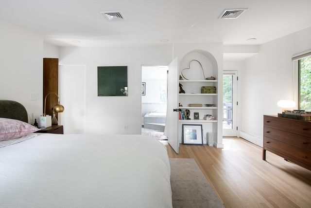 7 Diamond Rd, Lexington, MA 02420