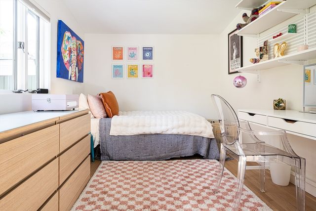 7 Diamond Rd, Lexington, MA 02420