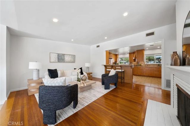409 S La Serena, West Covina, CA 91791