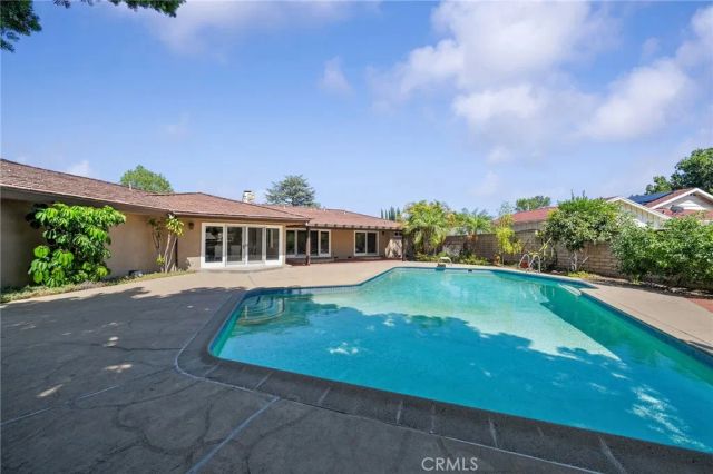 409 S La Serena, West Covina, CA 91791