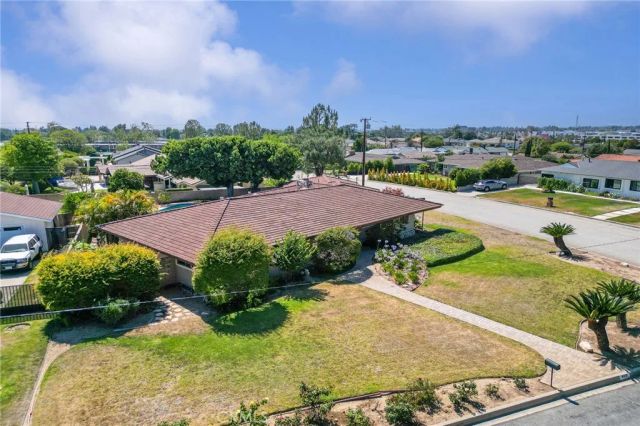 409 S La Serena, West Covina, CA 91791