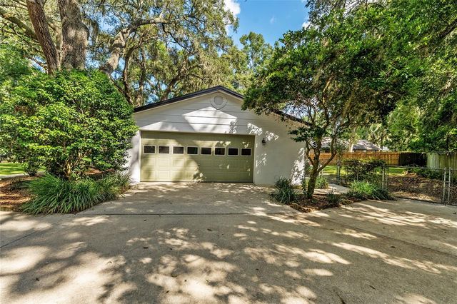 25747 SW 19TH AVENUE, Newberry, FL 32669