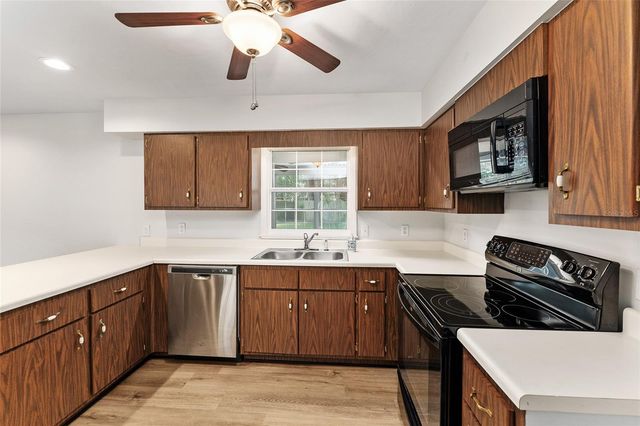 25747 SW 19TH AVENUE, Newberry, FL 32669