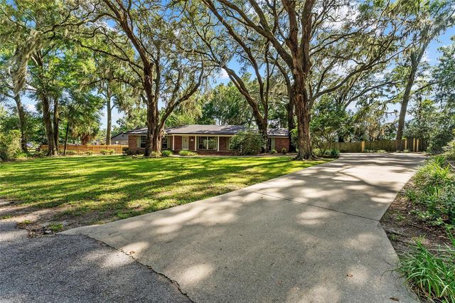 25747 SW 19TH AVENUE, Newberry, FL 32669