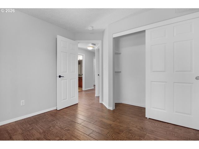 2922 Se HILLYARD Rd, Gresham, OR 97080