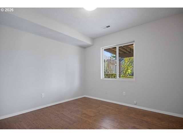 2922 Se HILLYARD Rd, Gresham, OR 97080