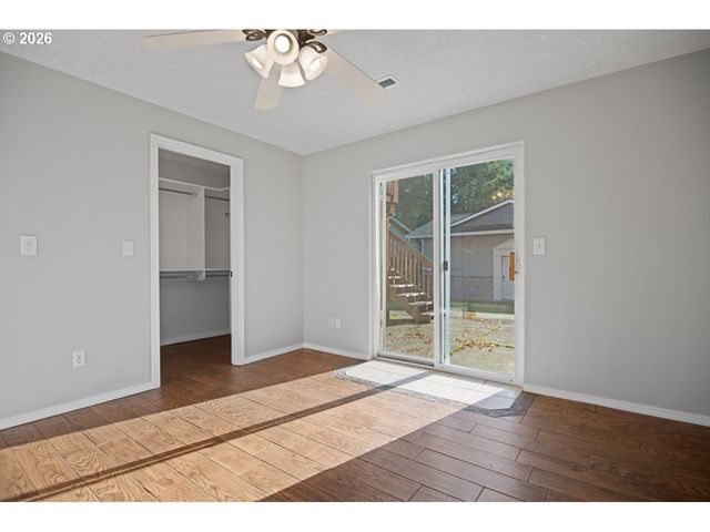 2922 Se HILLYARD Rd, Gresham, OR 97080