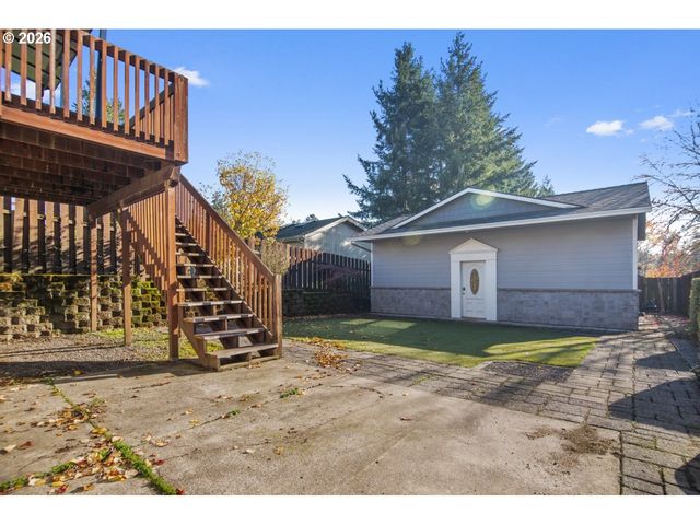 2922 Se HILLYARD Rd, Gresham, OR 97080