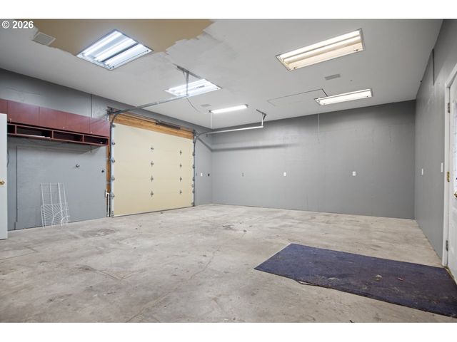 2922 Se HILLYARD Rd, Gresham, OR 97080