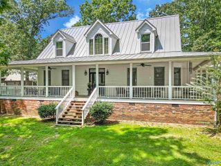 1125 Perkins Wood Road, Hartselle, AL 35640