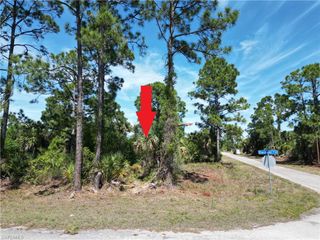920 MAYFIELD AVE S, Lehigh Acres, FL 33974