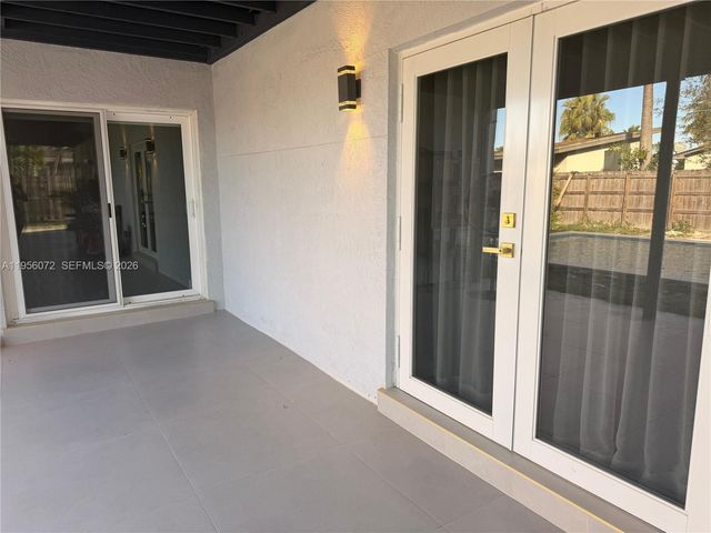 8281 SW 205th St 1, Cutler Bay, FL 33189