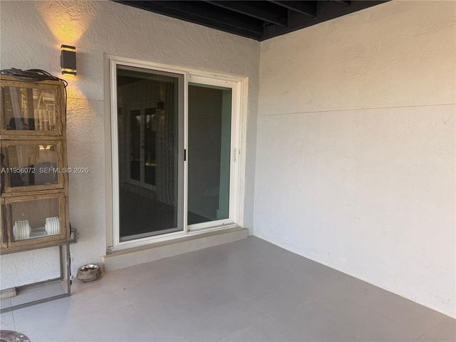 8281 SW 205th St 1, Cutler Bay, FL 33189