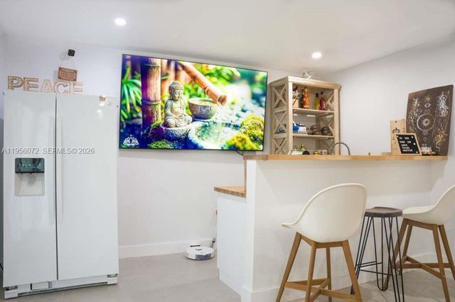 8281 SW 205th St 1, Cutler Bay, FL 33189