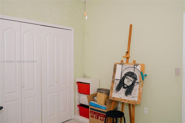 16158 SW 68th Ter, Miami, FL 33193