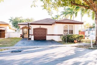16158 SW 68th Ter, Miami, FL 33193
