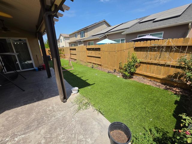 6326 W Donner Avenue, Fresno, CA 93723