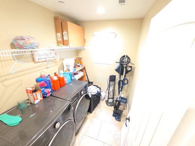 6326 W Donner Avenue, Fresno, CA 93723