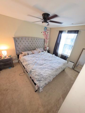 6326 W Donner Avenue, Fresno, CA 93723