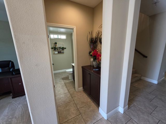 6326 W Donner Avenue, Fresno, CA 93723