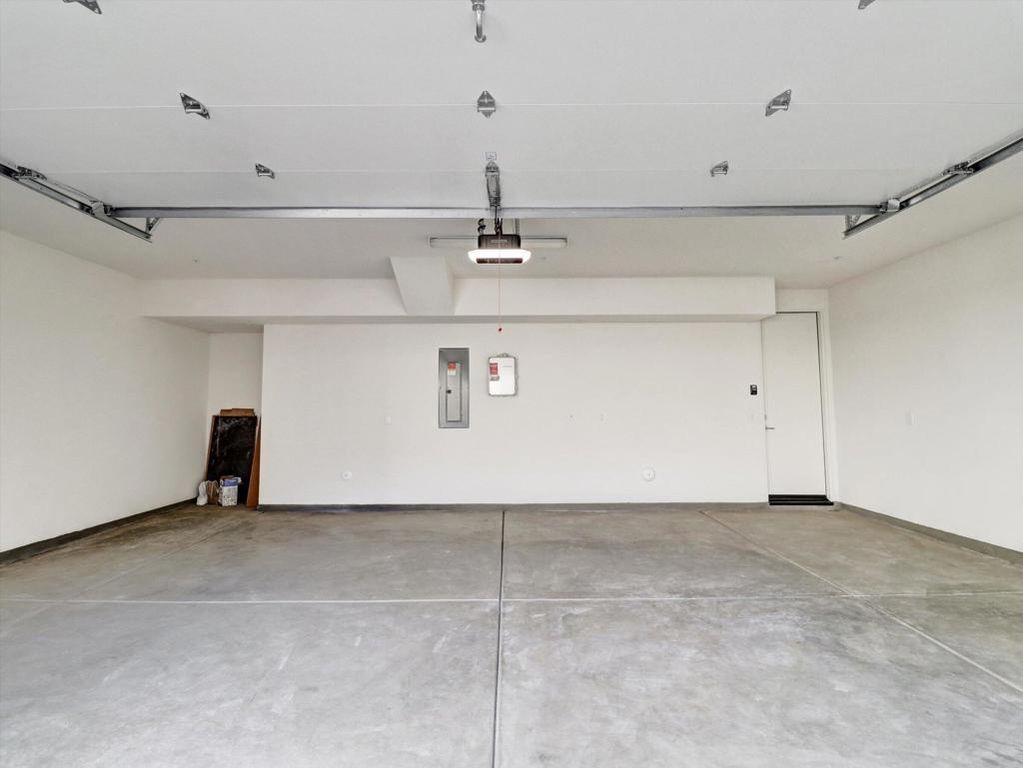 Image 41 of property listing at 704 Obsidian Loop E, Palm Springs, CA 92264