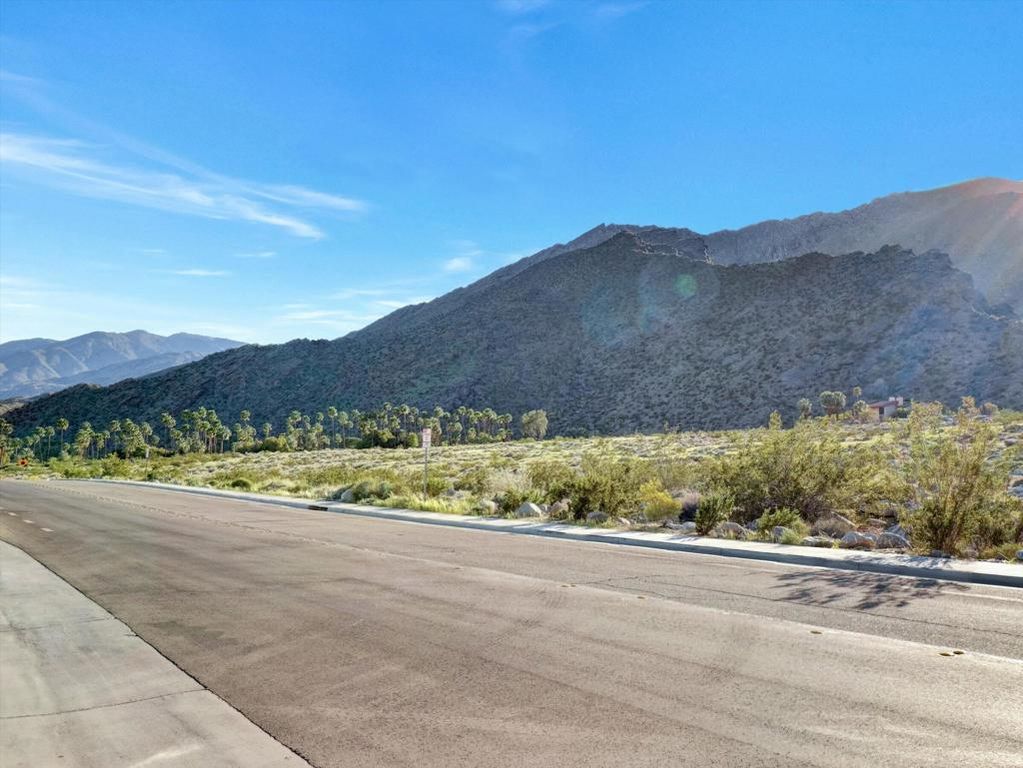 Image 53 of property listing at 704 Obsidian Loop E, Palm Springs, CA 92264