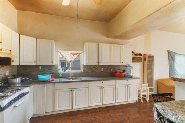 1150 W Victoria Street, San Bernardino, CA 92411