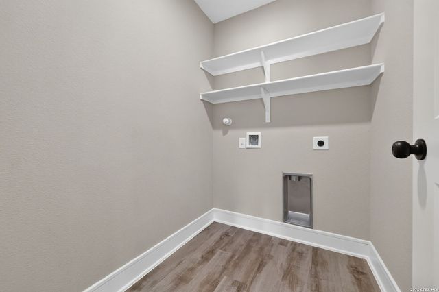 323 Pinehurst Blvd, San Antonio, TX 78221