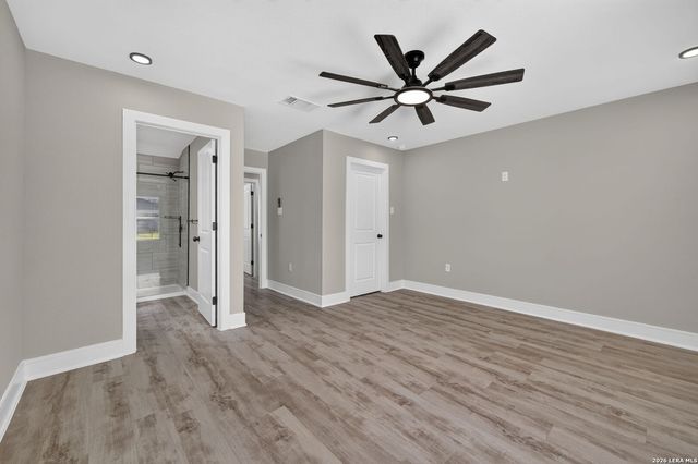 323 Pinehurst Blvd, San Antonio, TX 78221