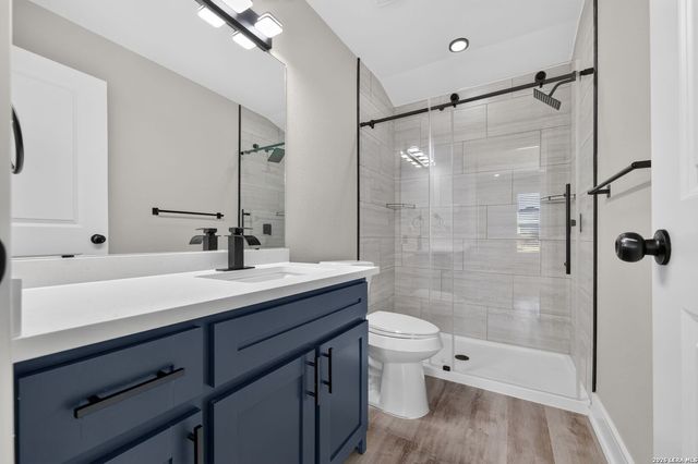 323 Pinehurst Blvd, San Antonio, TX 78221