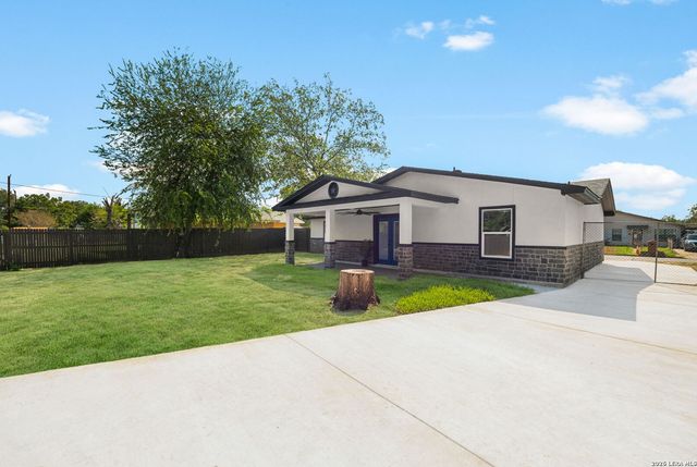 323 Pinehurst Blvd, San Antonio, TX 78221