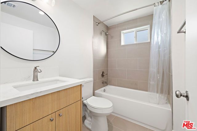 5651 Case Avenue, North Hollywood (los Angeles), CA 91601