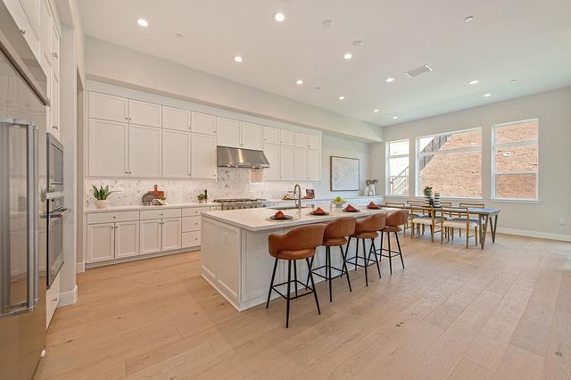 1047 Lassen Peak Dr, El Dorado Hills, CA 95762