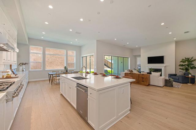 1047 Lassen Peak Dr, El Dorado Hills, CA 95762