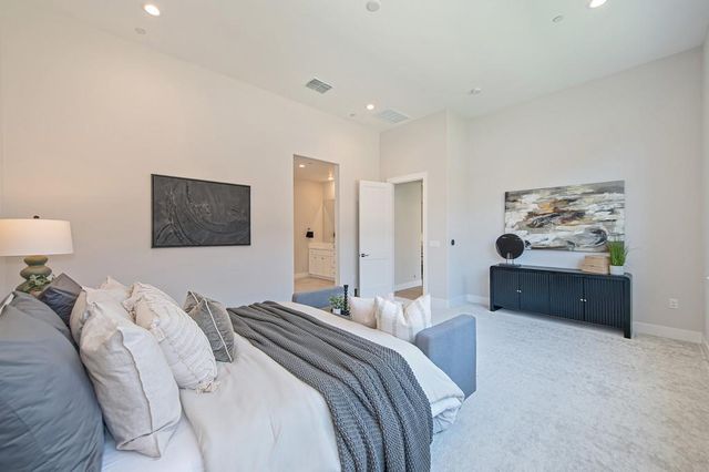 1047 Lassen Peak Dr, El Dorado Hills, CA 95762