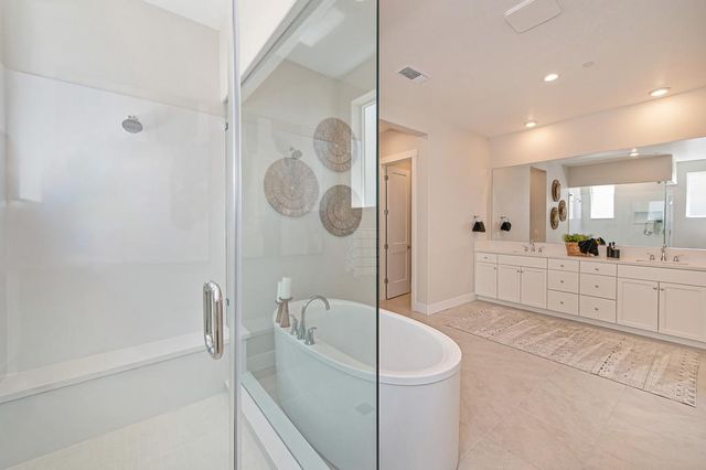 1047 Lassen Peak Dr, El Dorado Hills, CA 95762